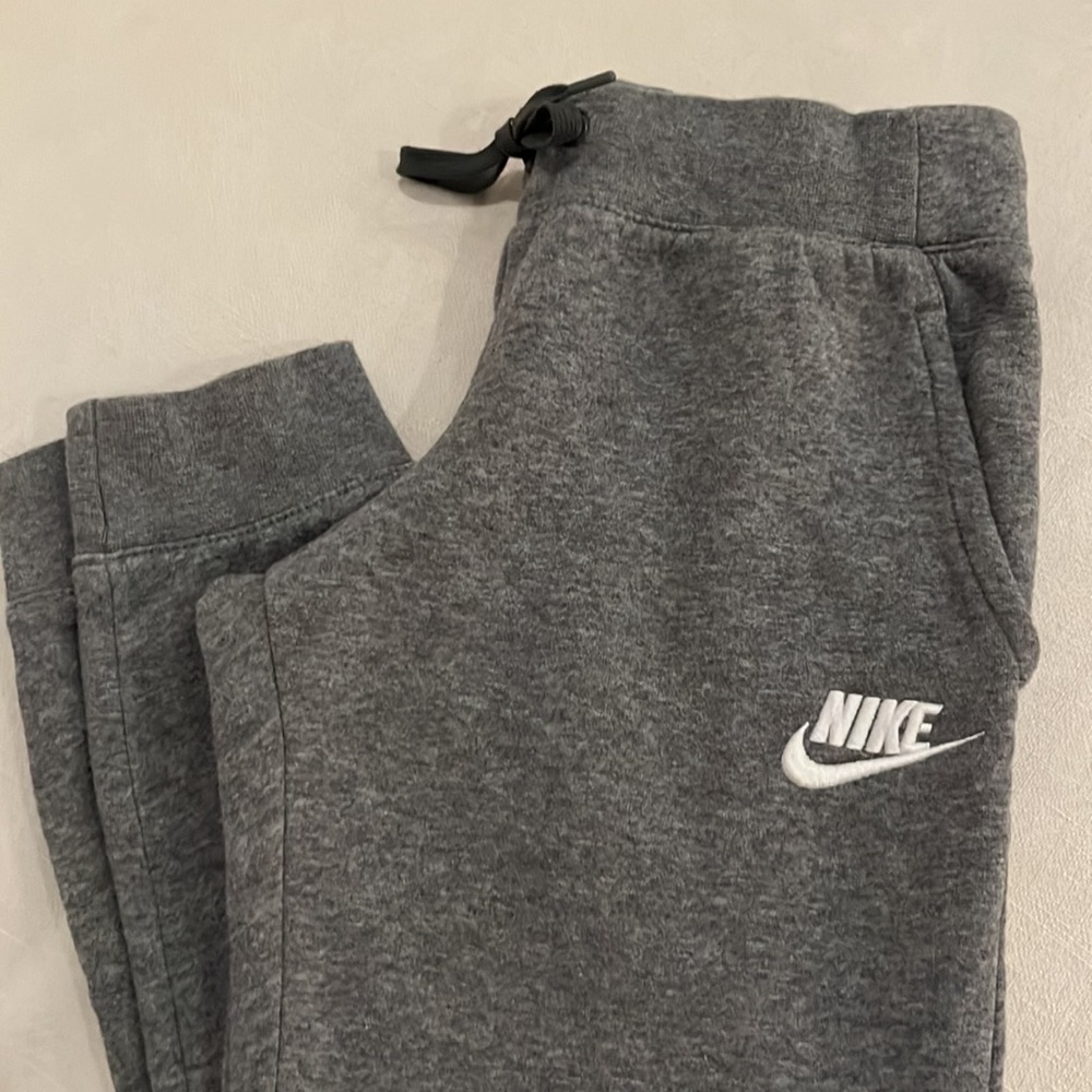 Girls Nike Sweatpants Jogger M